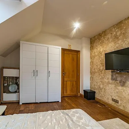 Amber Villa *